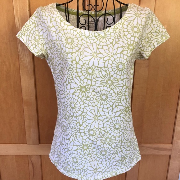 Madison The Organic Tee green flower Top size Small - Picture 1 of 6